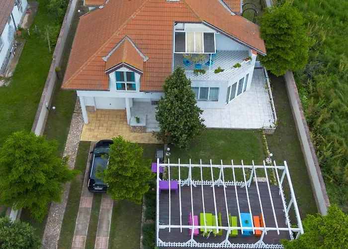 Casa de Férias Fantasy Tyulenovo